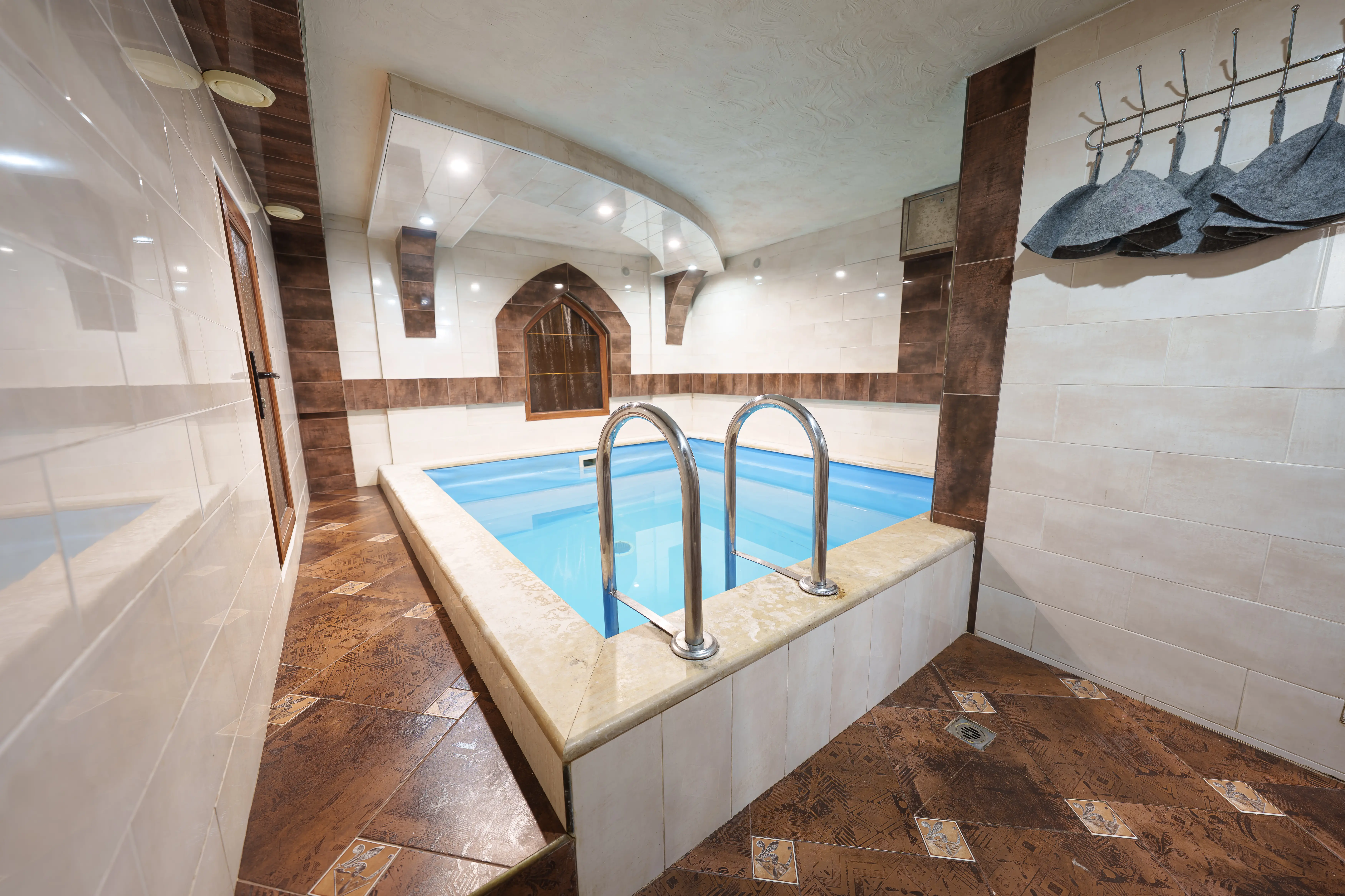 Sauna Mare Taviada — bazin